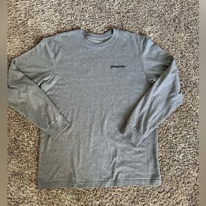 Men’s Patagonia long sleeve T. Size Small.